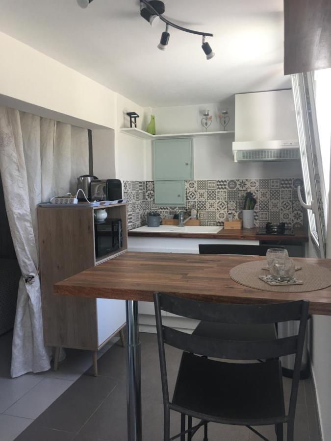 Appartement Dans La Colline Belgentier Экстерьер фото