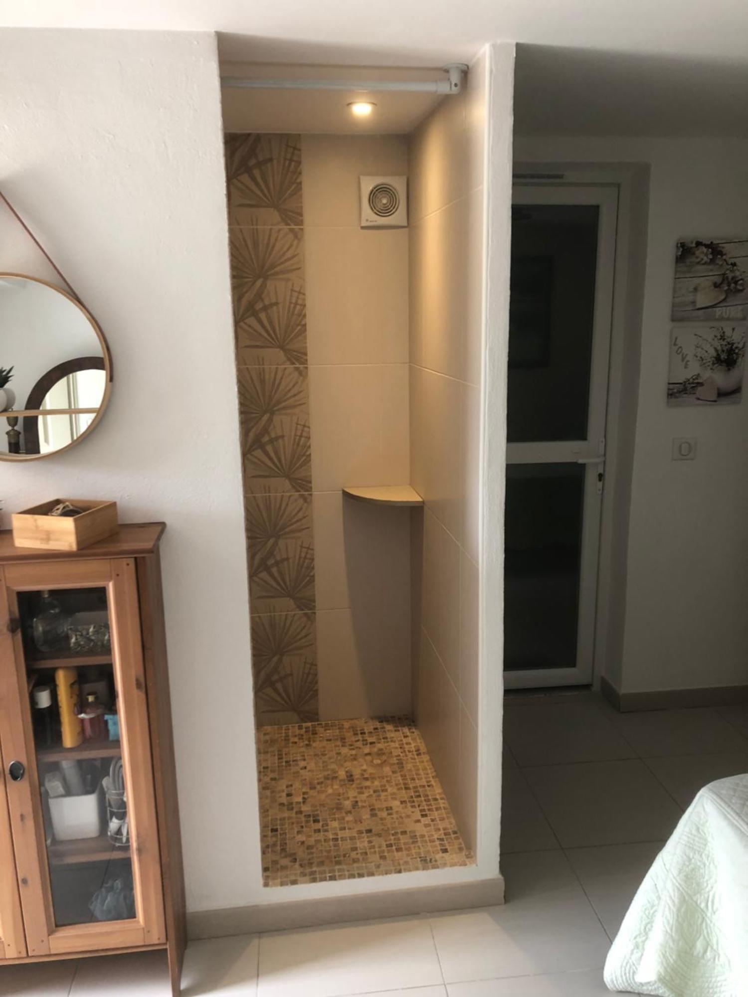 Appartement Dans La Colline Belgentier Экстерьер фото