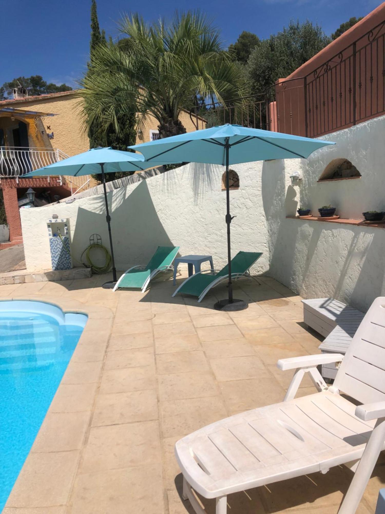 Appartement Dans La Colline Belgentier Экстерьер фото